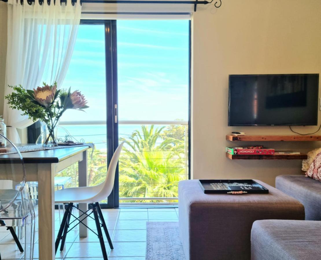 Apartment18Lifestyle Gordons Bay Beachfront Bagian luar foto